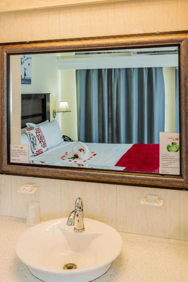 Baker'S Suites خليج سِمبسون المظهر الخارجي الصورة